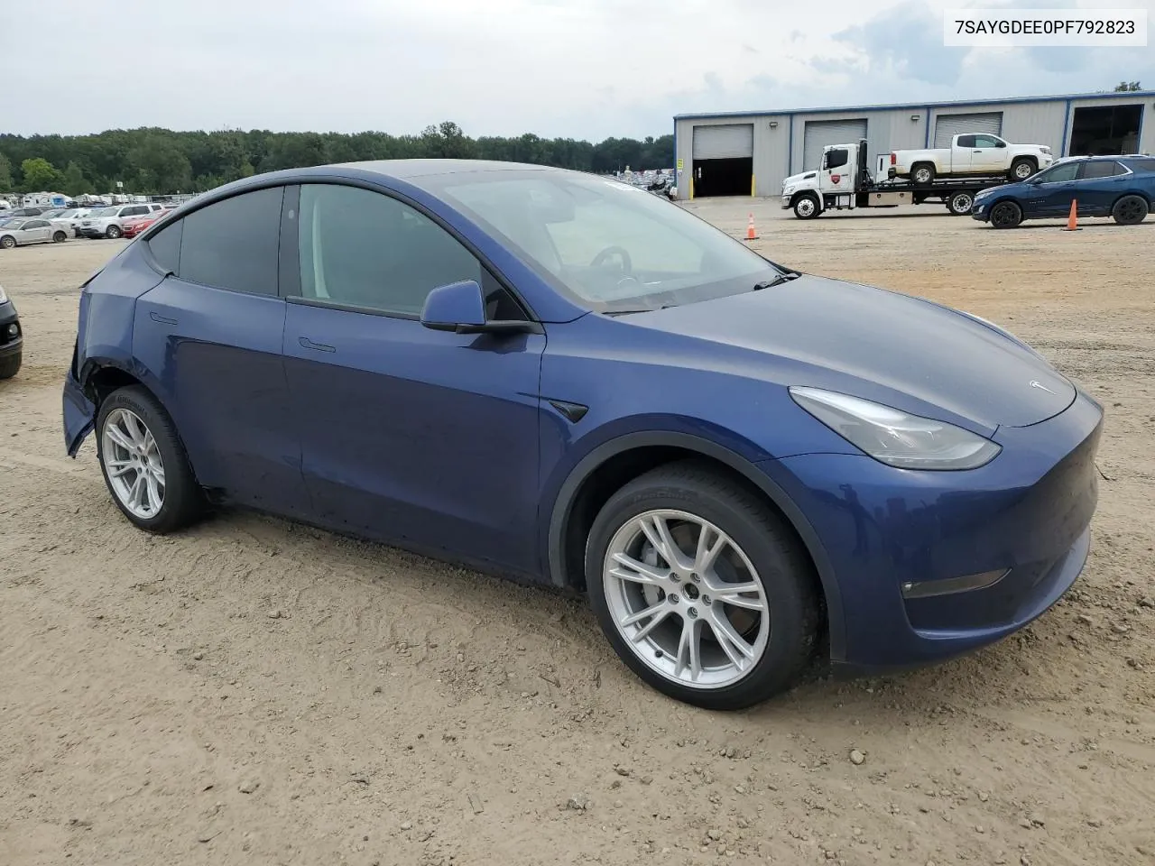 7SAYGDEE0PF792823 2023 Tesla Model Y