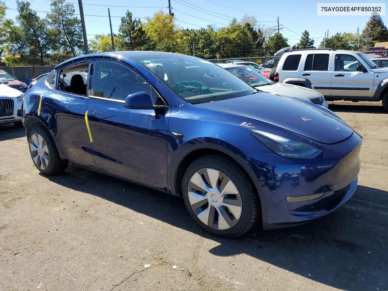 7SAYGDEE4PF850352 2023 Tesla Model Y