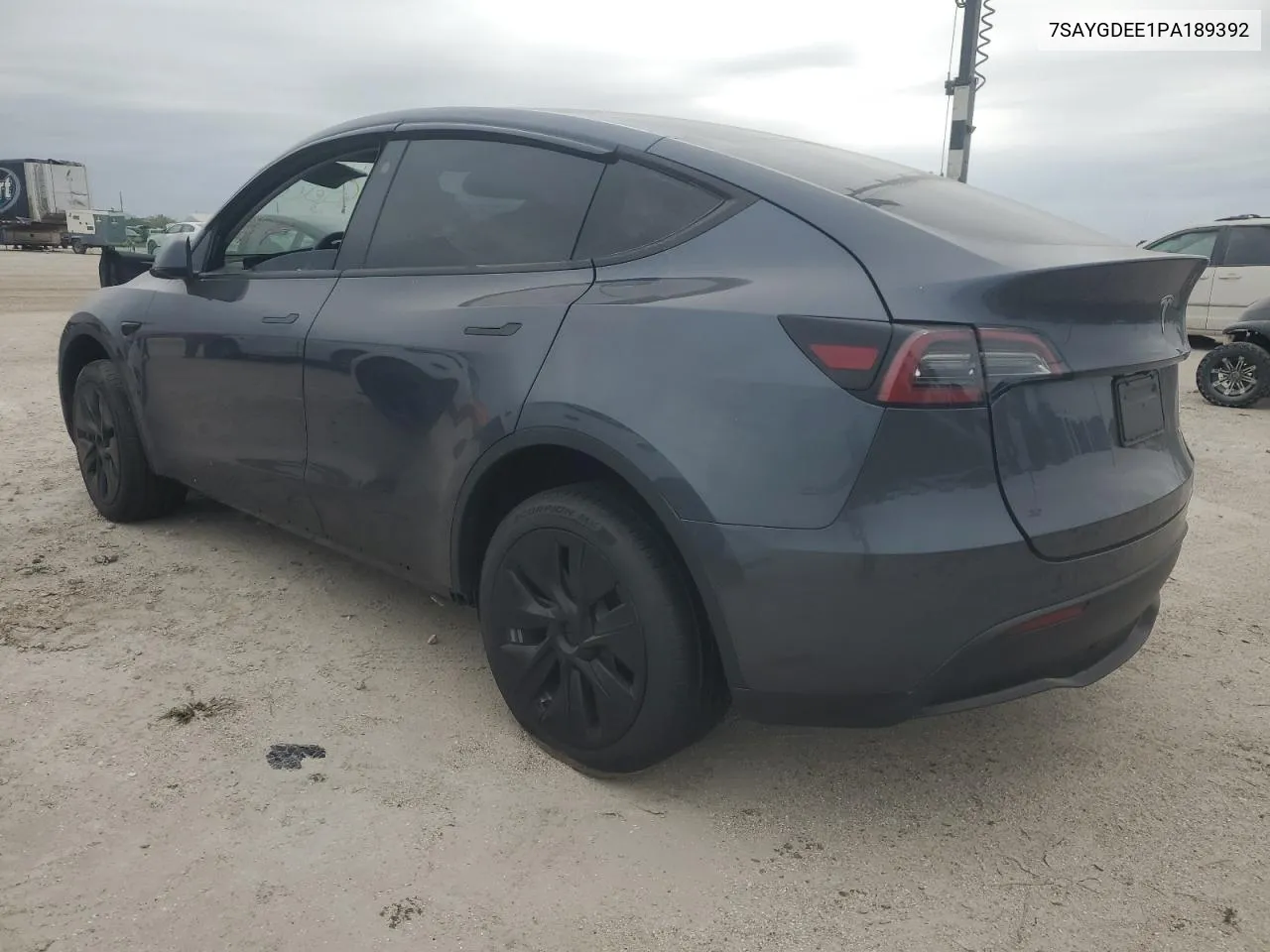 7SAYGDEE1PA189392 2023 Tesla Model Y