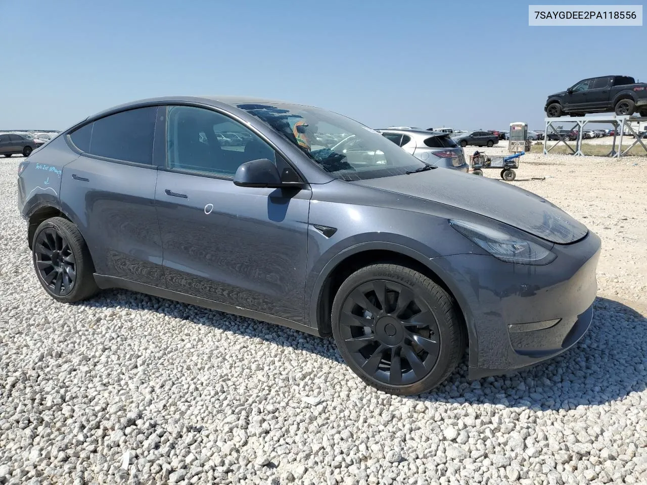 2023 Tesla Model Y VIN: 7SAYGDEE2PA118556 Lot: 75253464