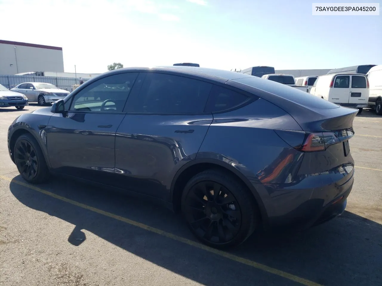 2023 Tesla Model Y VIN: 7SAYGDEE3PA045200 Lot: 75307564