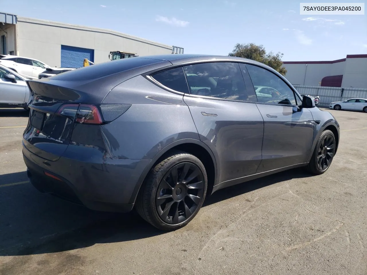 2023 Tesla Model Y VIN: 7SAYGDEE3PA045200 Lot: 75307564