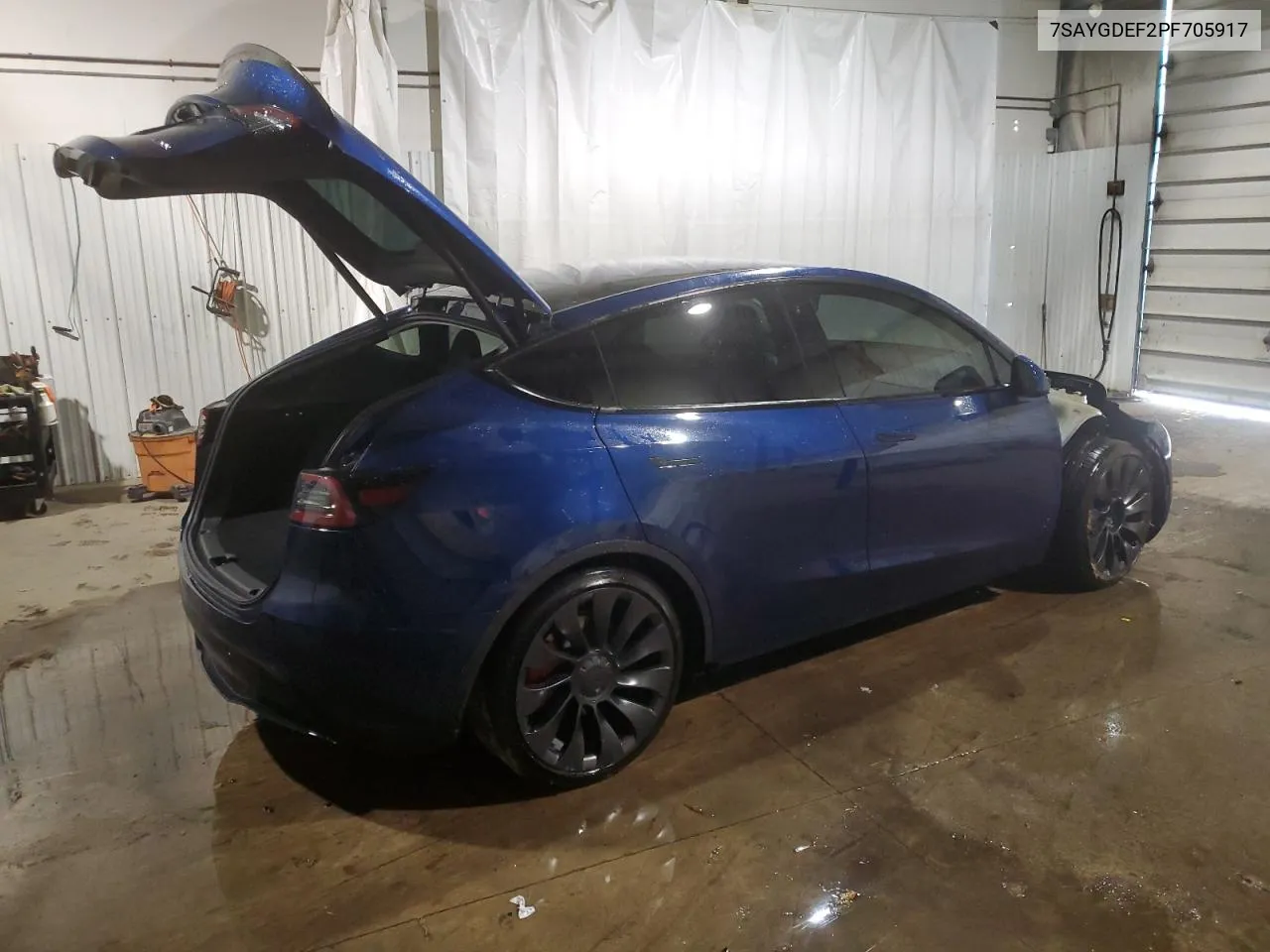 7SAYGDEF2PF705917 2023 Tesla Model Y