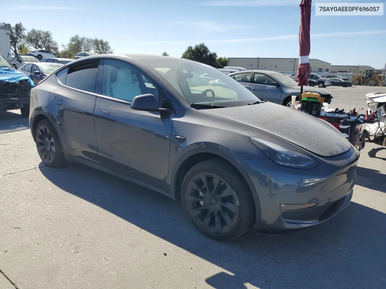 7SAYGAEE0PF696057 2023 Tesla Model Y