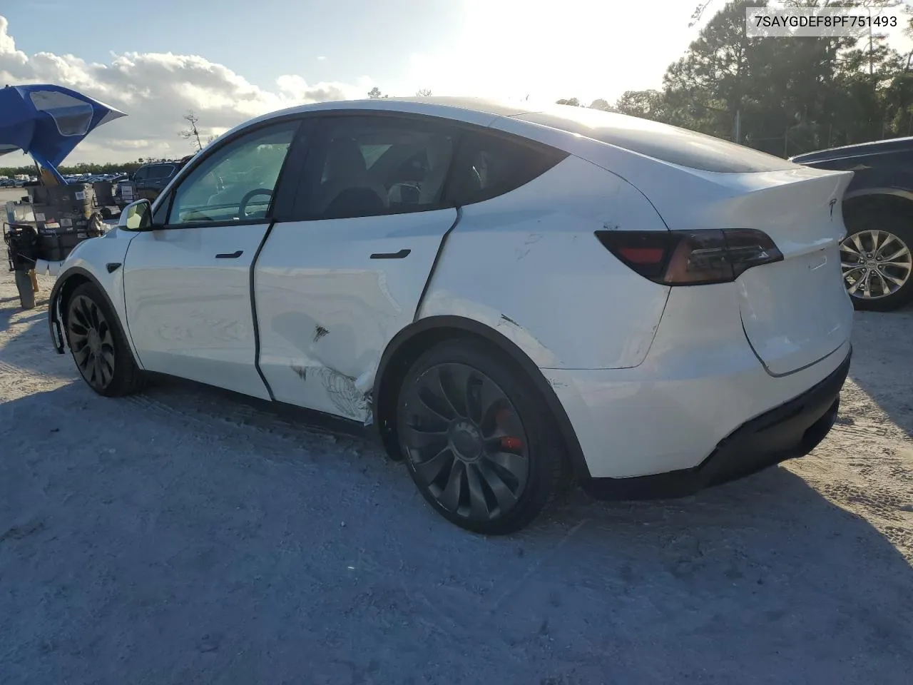 7SAYGDEF8PF751493 2023 Tesla Model Y