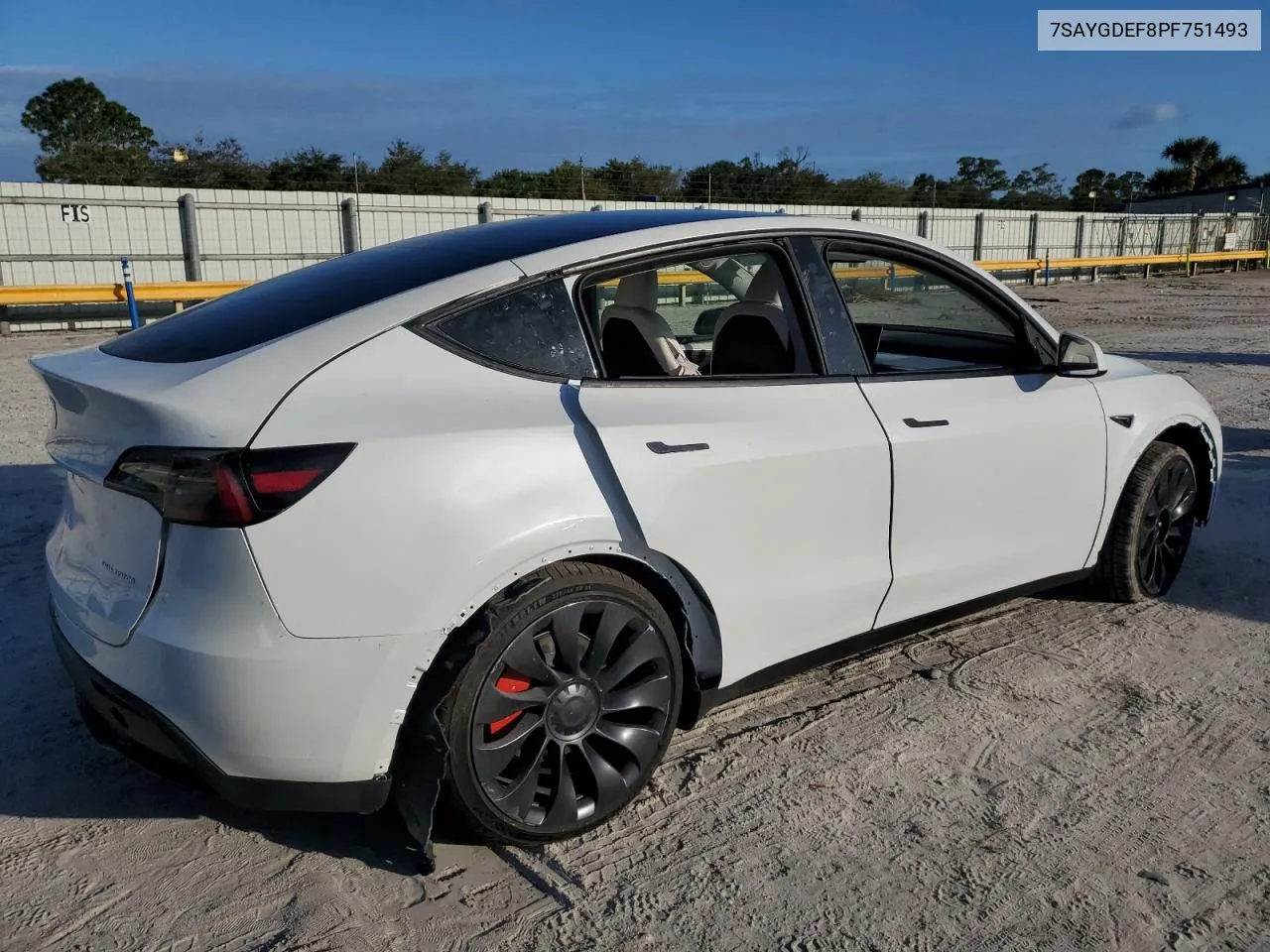 7SAYGDEF8PF751493 2023 Tesla Model Y