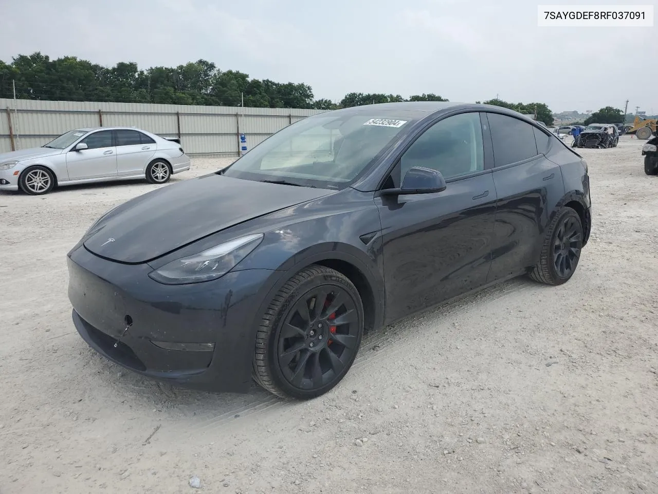 7SAYGDEF8RF037091 2024 Tesla Model Y