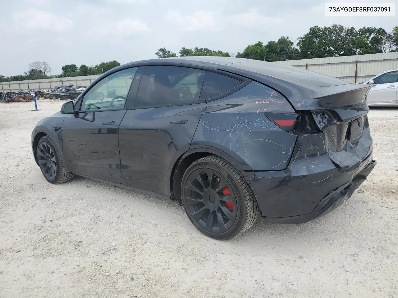 7SAYGDEF8RF037091 2024 Tesla Model Y