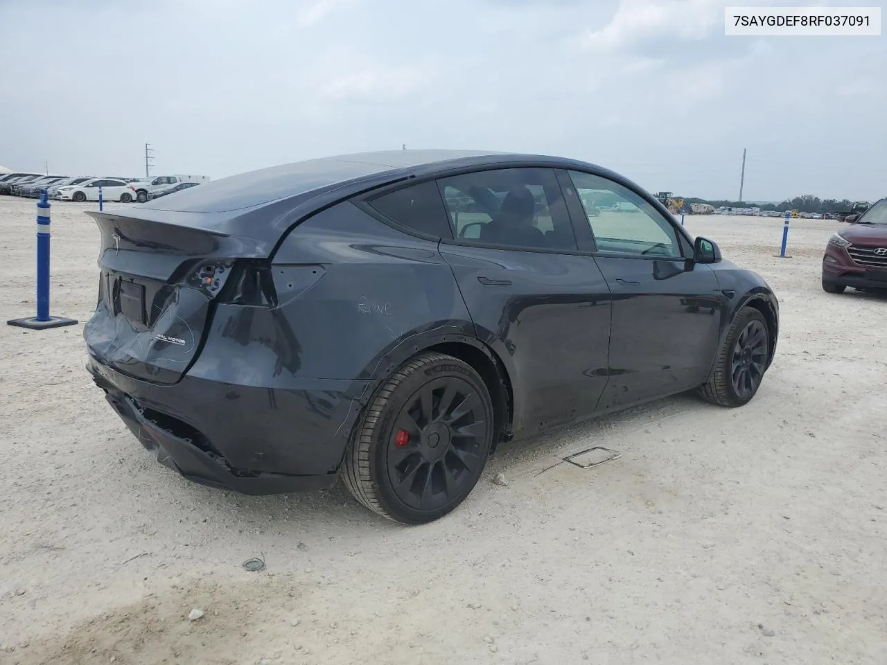 7SAYGDEF8RF037091 2024 Tesla Model Y