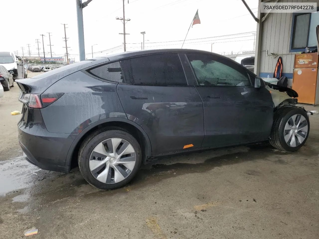 7SAYGDED7RF042278 2024 Tesla Model Y