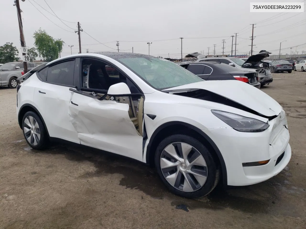 2024 Tesla Model Y VIN: 7SAYGDEE3RA223299 Lot: 58478444