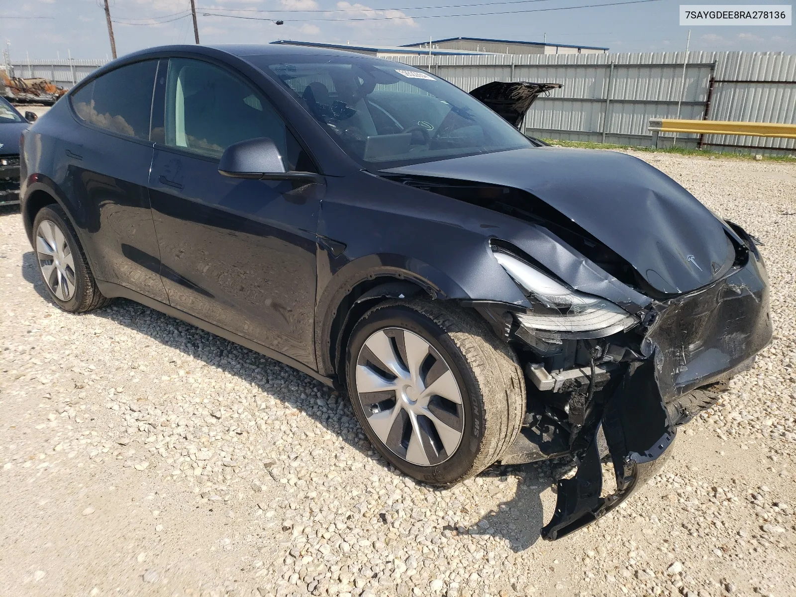 7SAYGDEE8RA278136 2024 Tesla Model Y