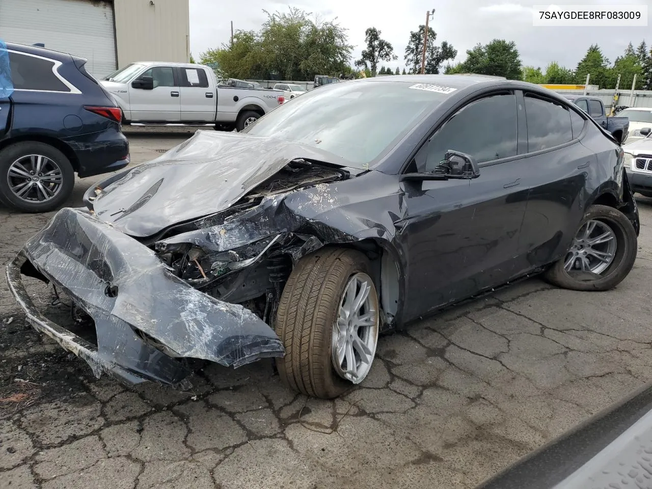 7SAYGDEE8RF083009 2024 Tesla Model Y