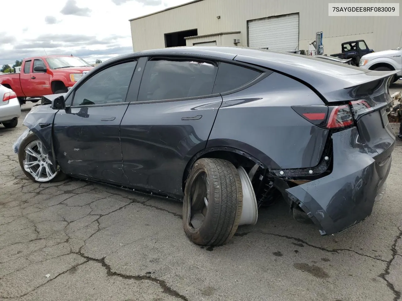 2024 Tesla Model Y VIN: 7SAYGDEE8RF083009 Lot: 60917734