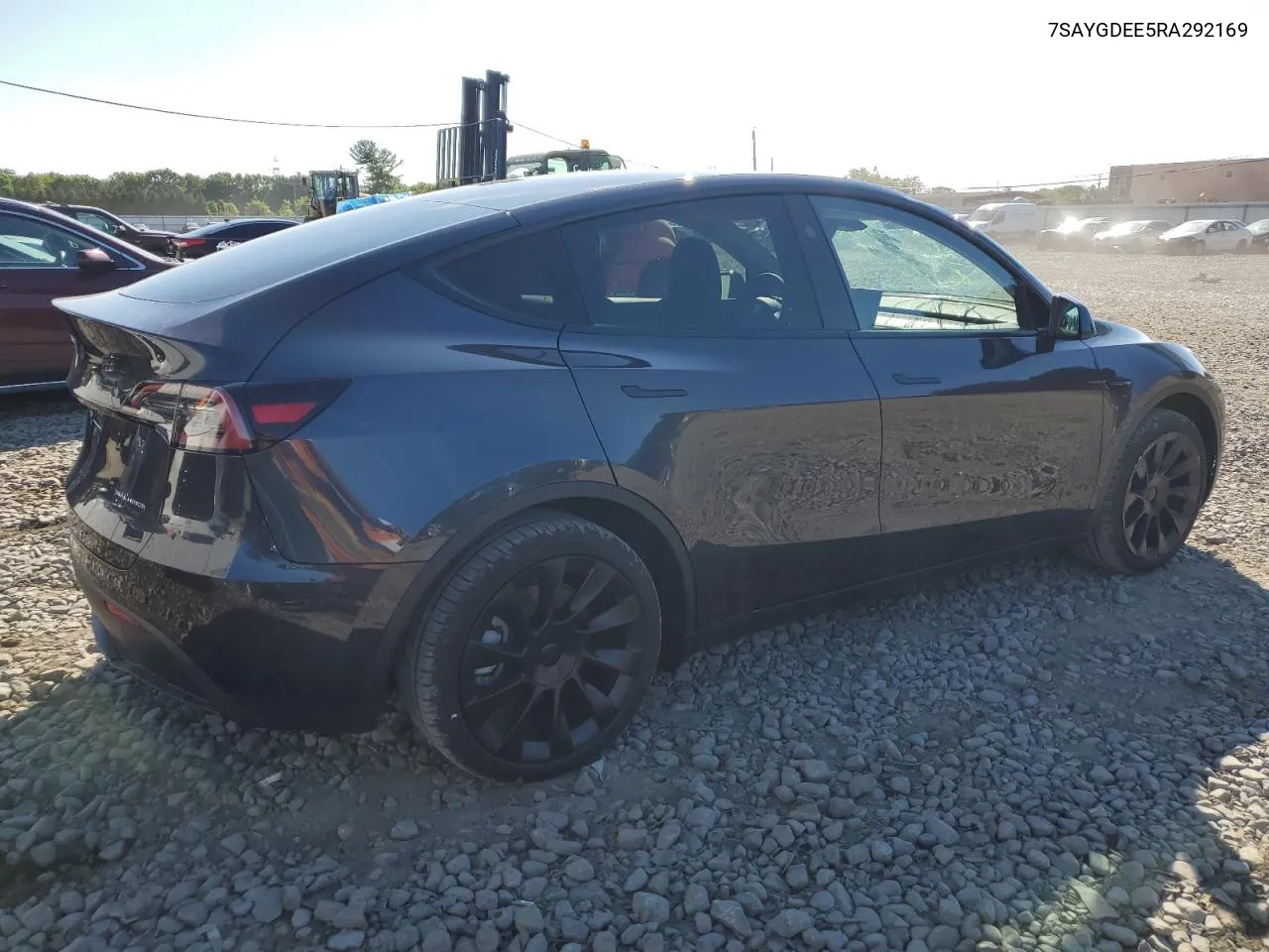 2024 Tesla Model Y VIN: 7SAYGDEE5RA292169 Lot: 62209844