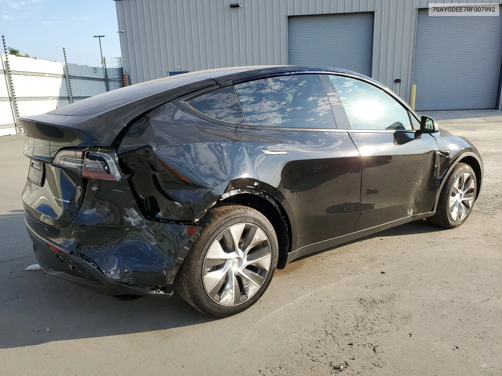 7SAYGDEE7RF007992 2024 Tesla Model Y