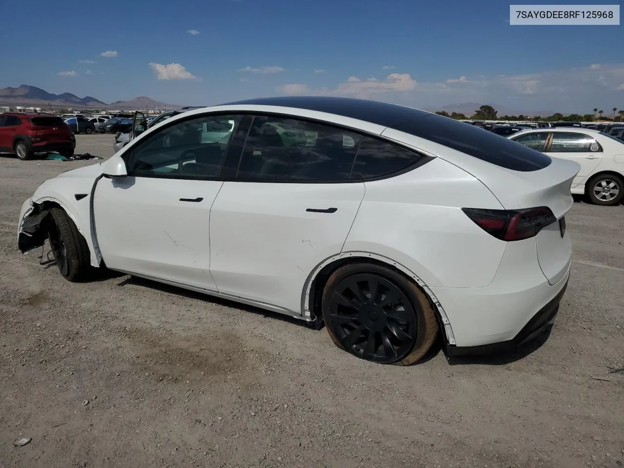 7SAYGDEE8RF125968 2024 Tesla Model Y