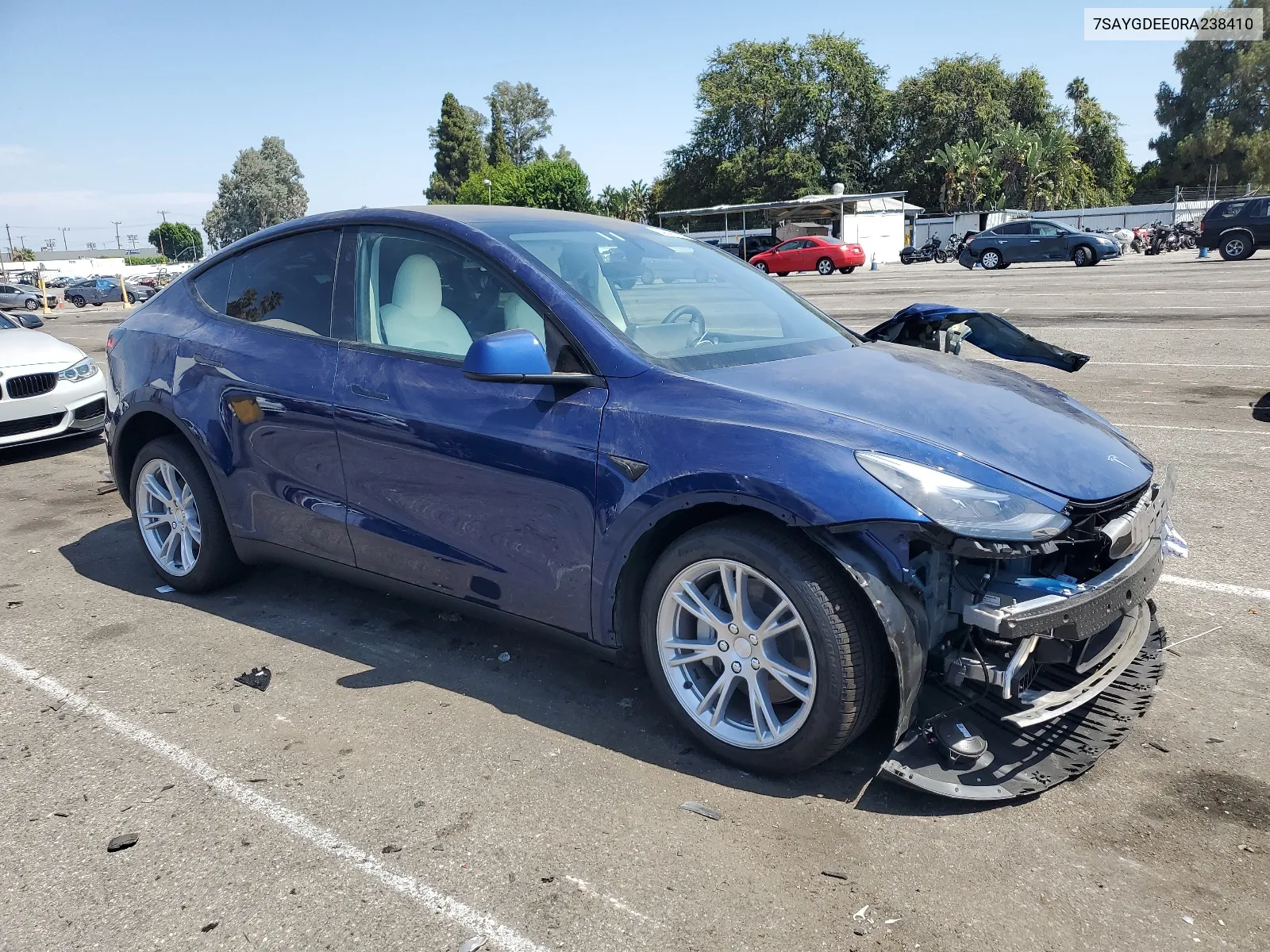 7SAYGDEE0RA238410 2024 Tesla Model Y