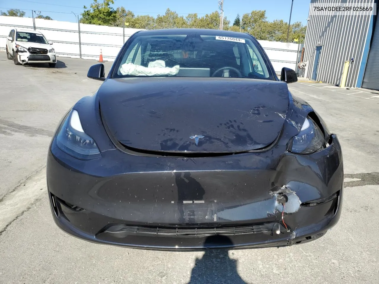 7SAYGDEE2RF025669 2024 Tesla Model Y