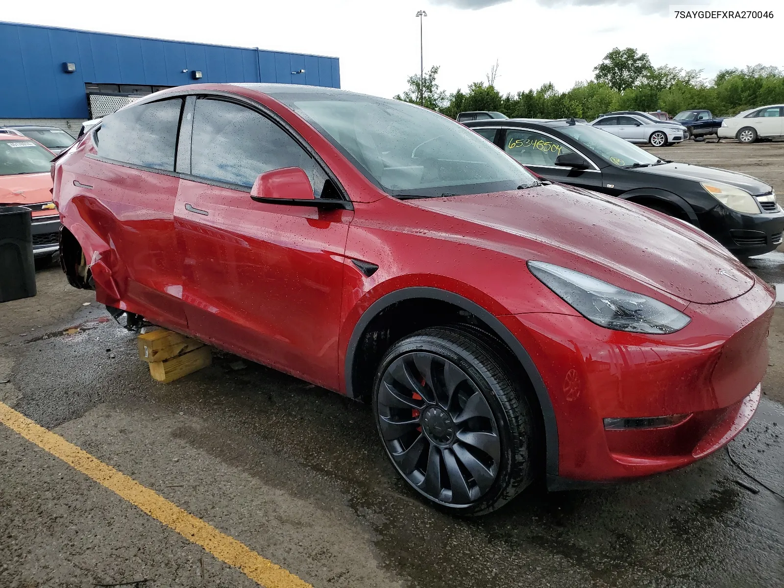 2024 Tesla Model Y VIN: 7SAYGDEFXRA270046 Lot: 65251144