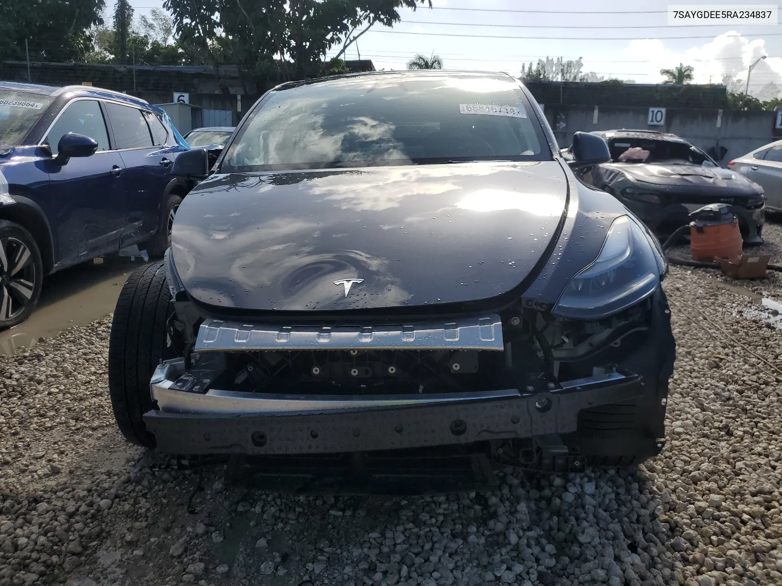 7SAYGDEE5RA234837 2024 Tesla Model Y