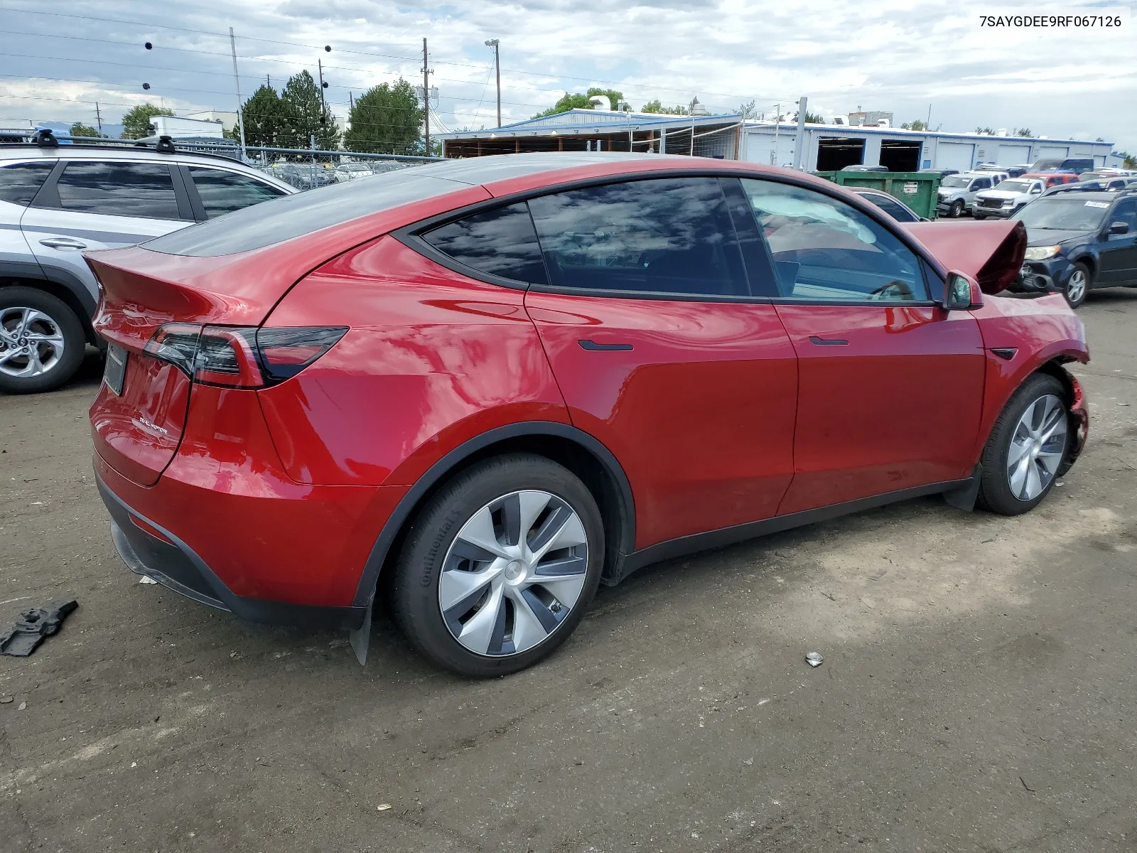 7SAYGDEE9RF067126 2024 Tesla Model Y