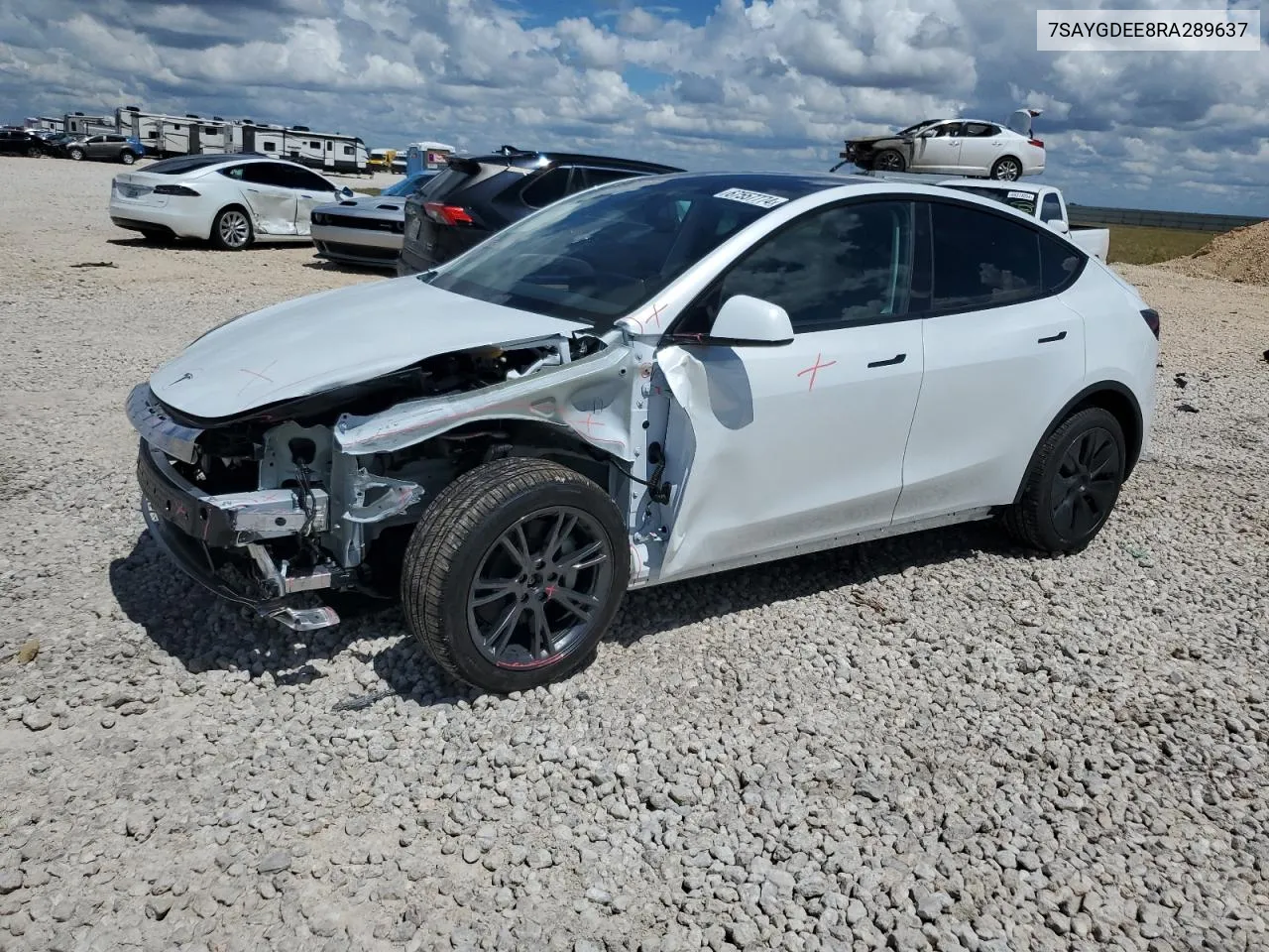 7SAYGDEE8RA289637 2024 Tesla Model Y