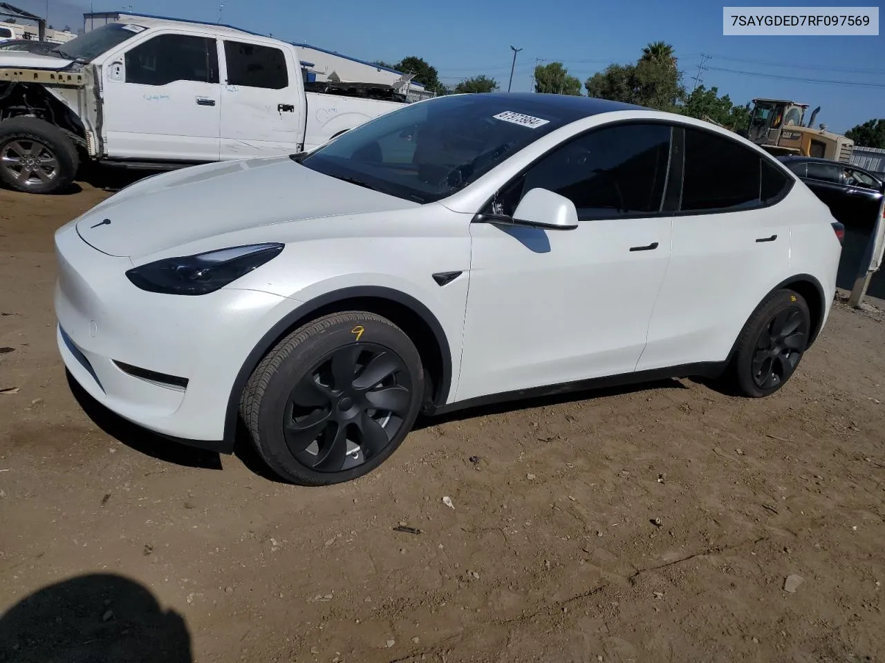 7SAYGDED7RF097569 2024 Tesla Model Y