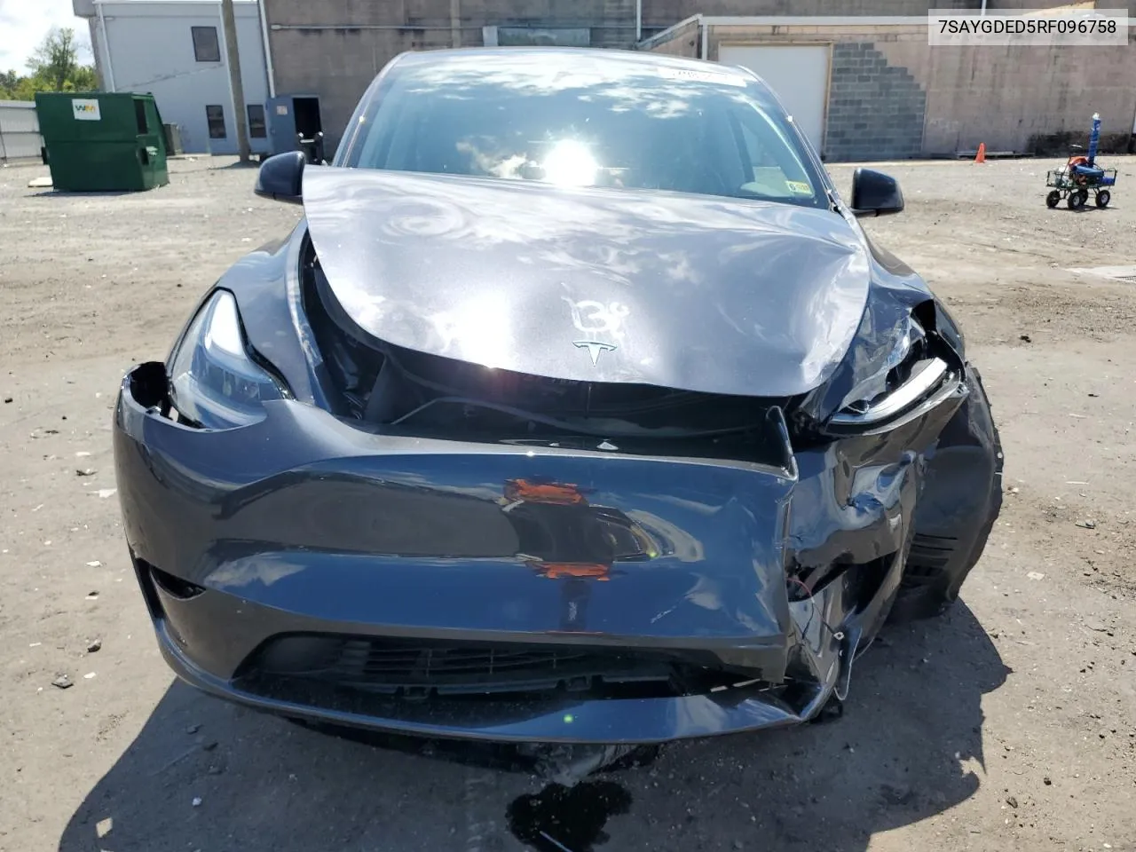 7SAYGDED5RF096758 2024 Tesla Model Y