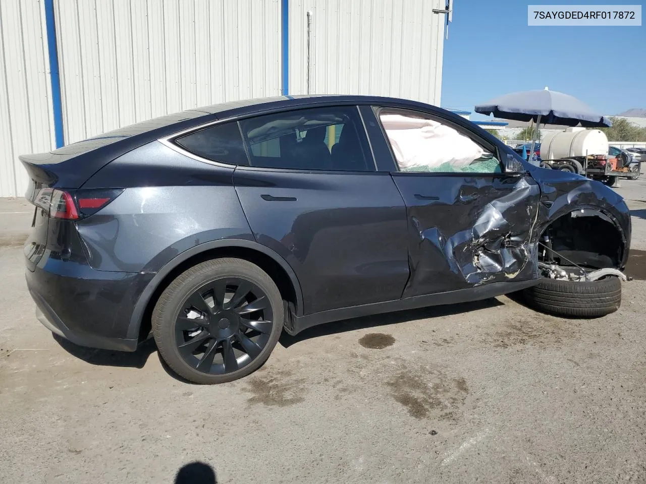 7SAYGDED4RF017872 2024 Tesla Model Y