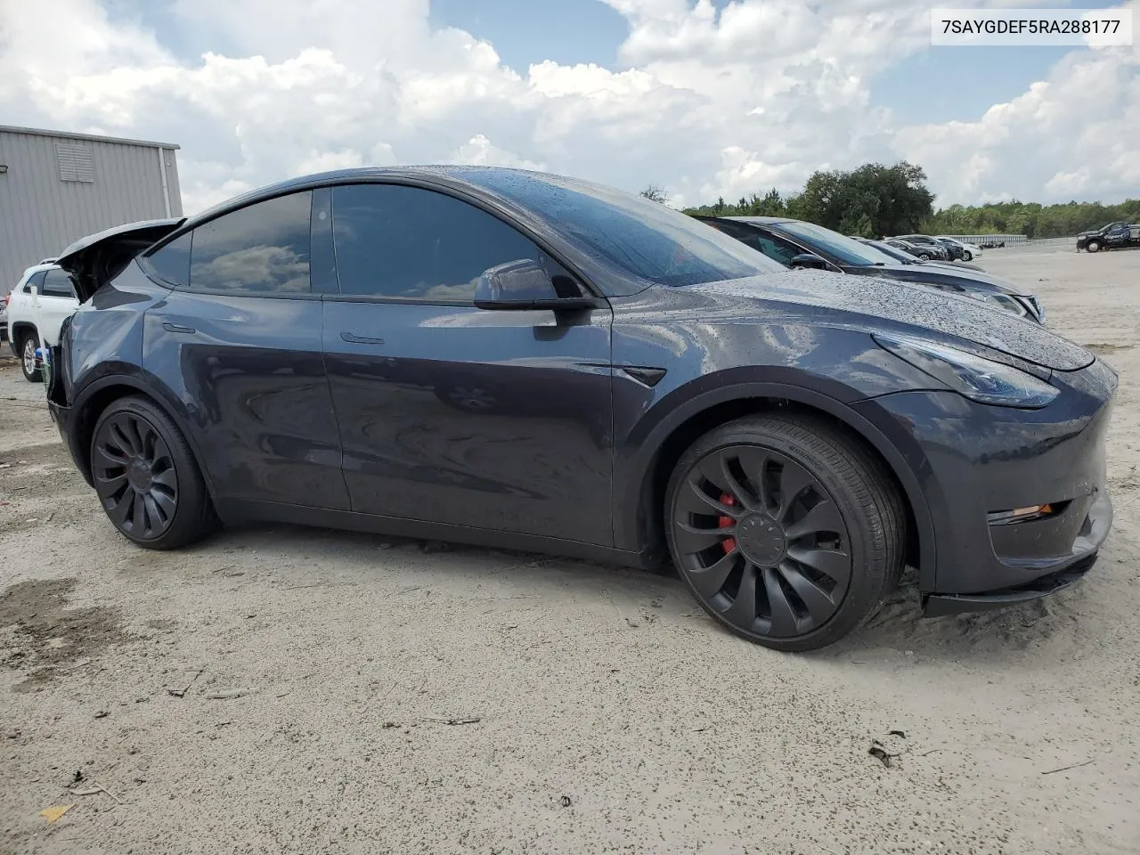 7SAYGDEF5RA288177 2024 Tesla Model Y