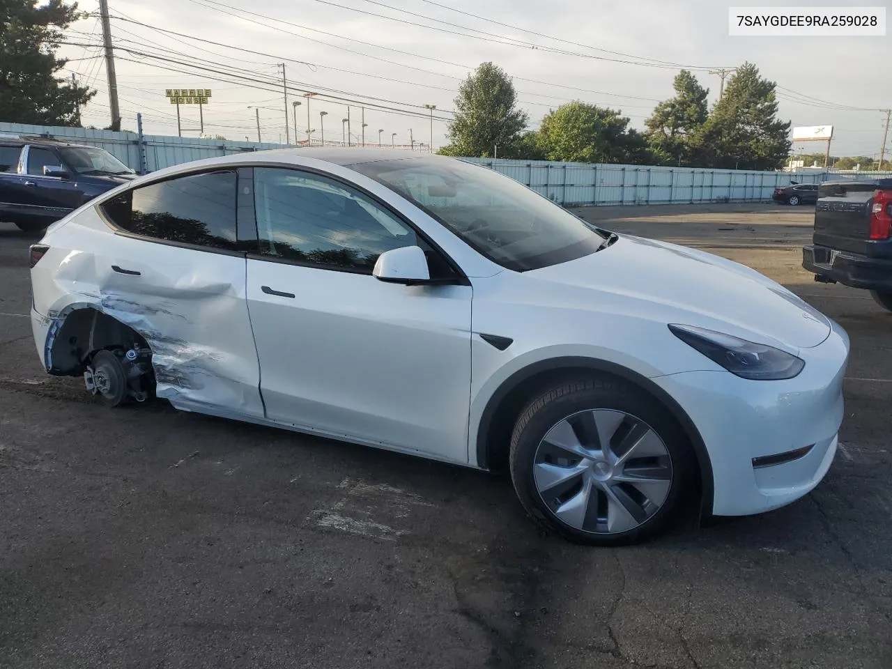 2024 Tesla Model Y VIN: 7SAYGDEE9RA259028 Lot: 68334614