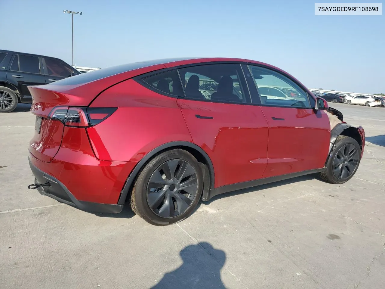 2024 Tesla Model Y VIN: 7SAYGDED9RF108698 Lot: 68566044