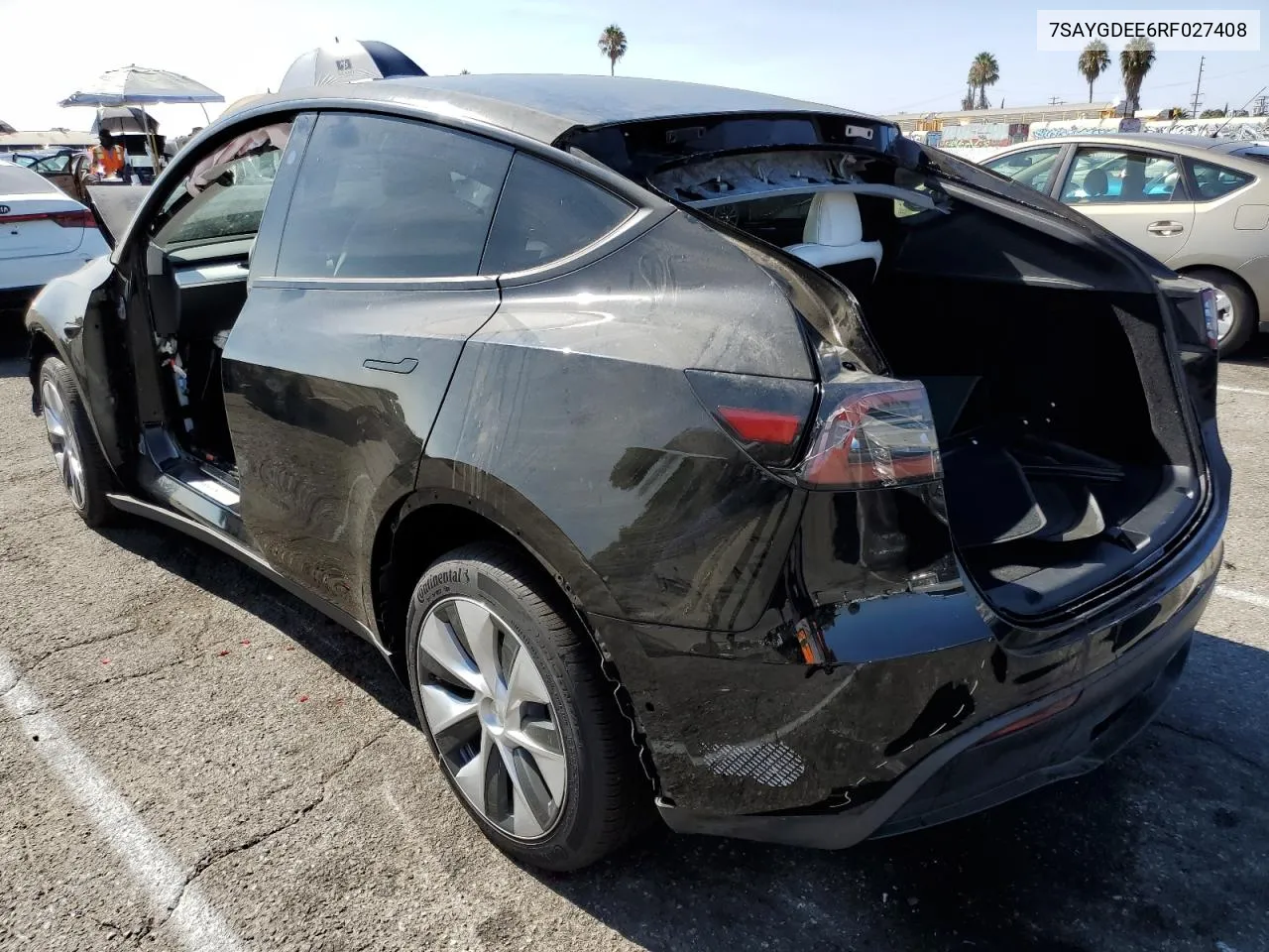 2024 Tesla Model Y VIN: 7SAYGDEE6RF027408 Lot: 68696784