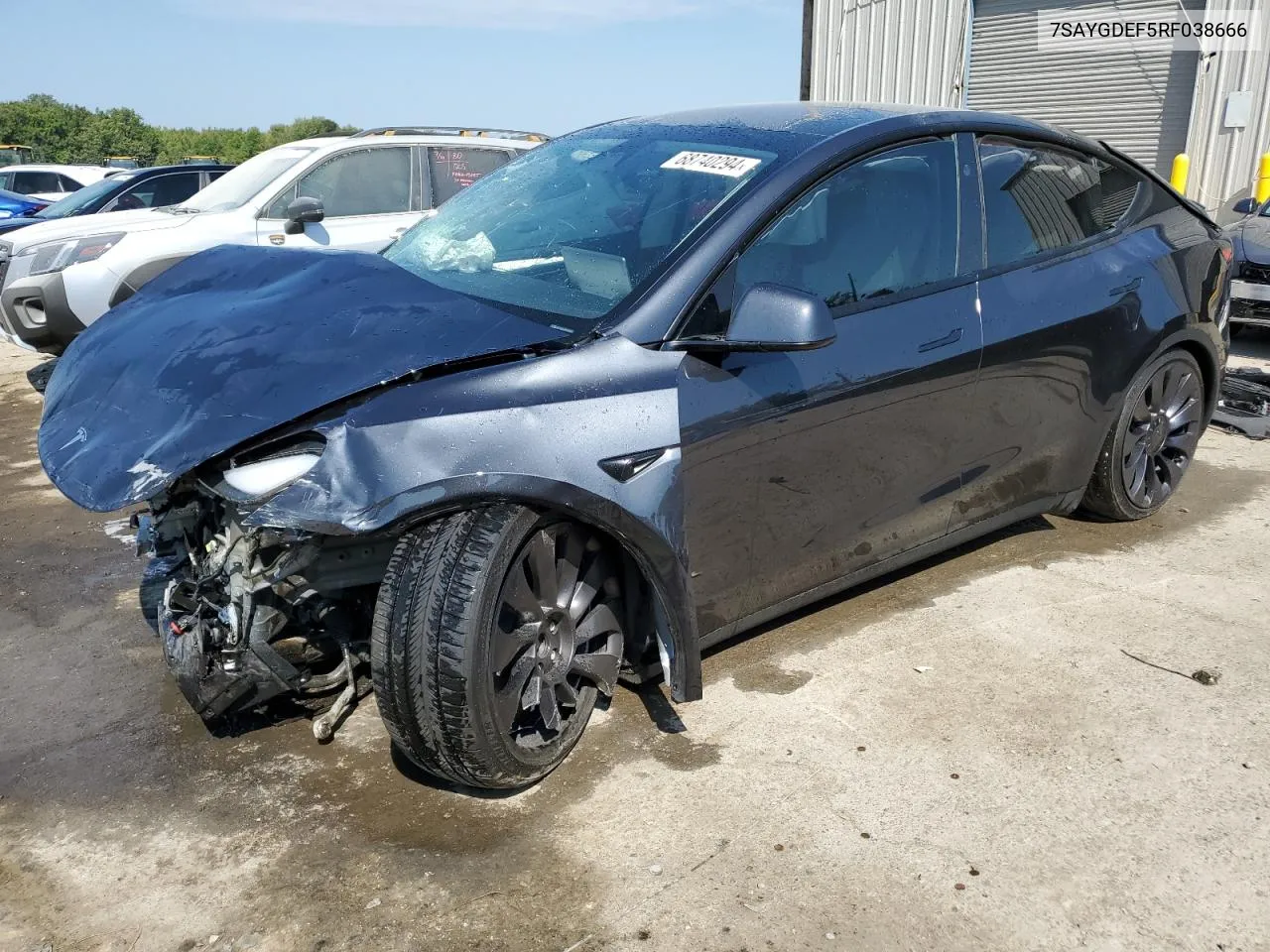 7SAYGDEF5RF038666 2024 Tesla Model Y