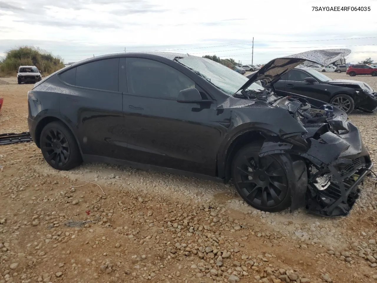 7SAYGAEE4RF064035 2024 Tesla Model Y