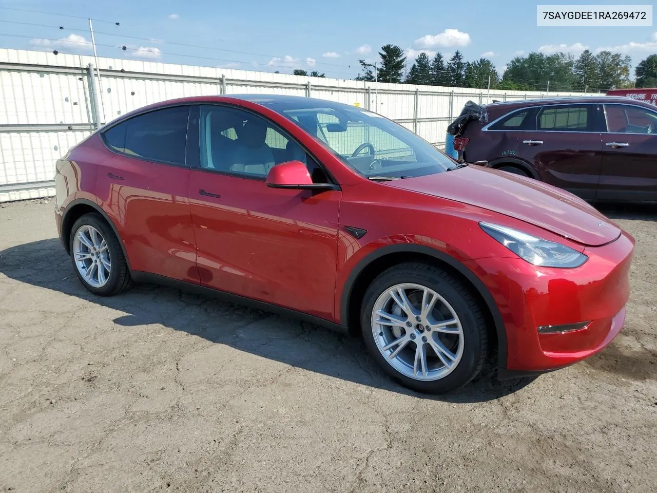 7SAYGDEE1RA269472 2024 Tesla Model Y