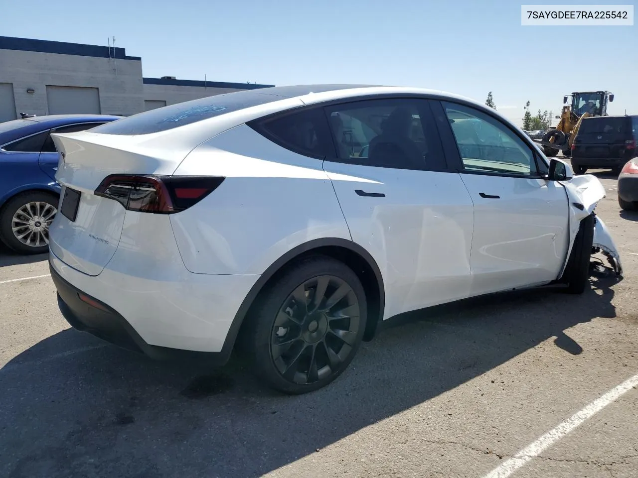 7SAYGDEE7RA225542 2024 Tesla Model Y