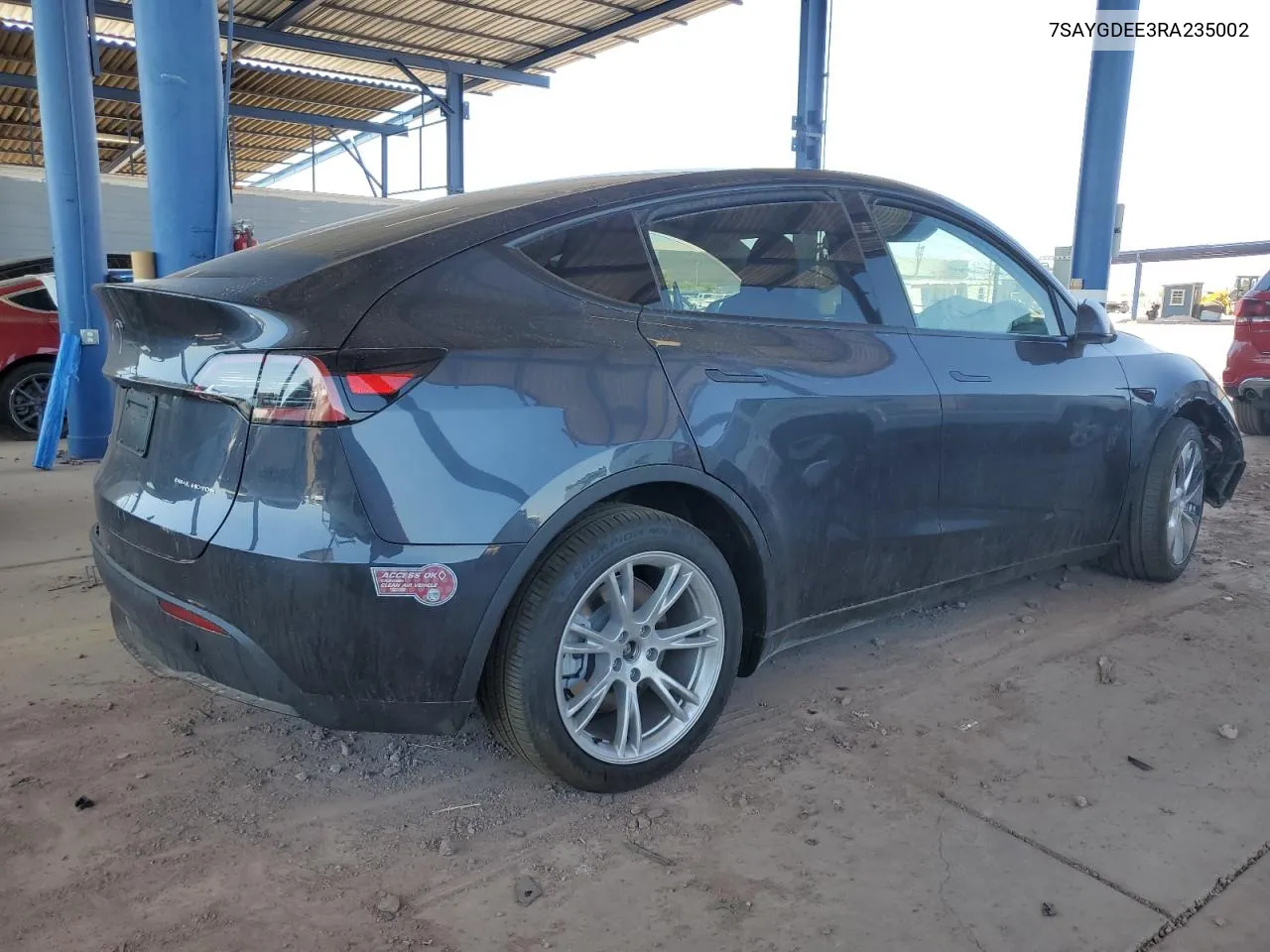 2024 Tesla Model Y VIN: 7SAYGDEE3RA235002 Lot: 70140924