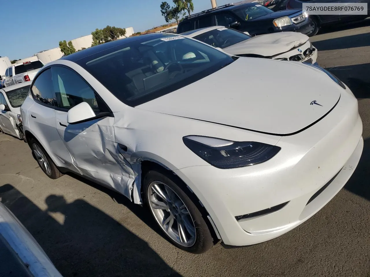 7SAYGDEE8RF076769 2024 Tesla Model Y