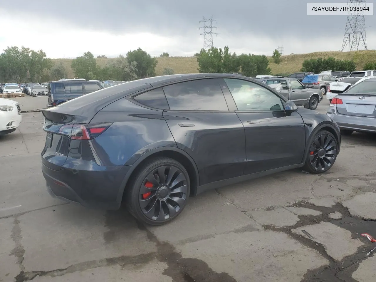 7SAYGDEF7RF038944 2024 Tesla Model Y