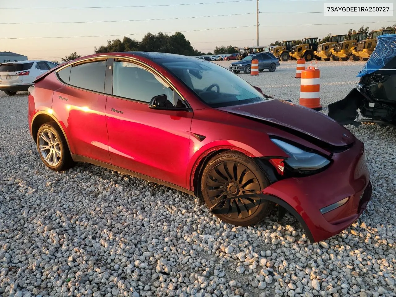 2024 Tesla Model Y VIN: 7SAYGDEE1RA250727 Lot: 70403094