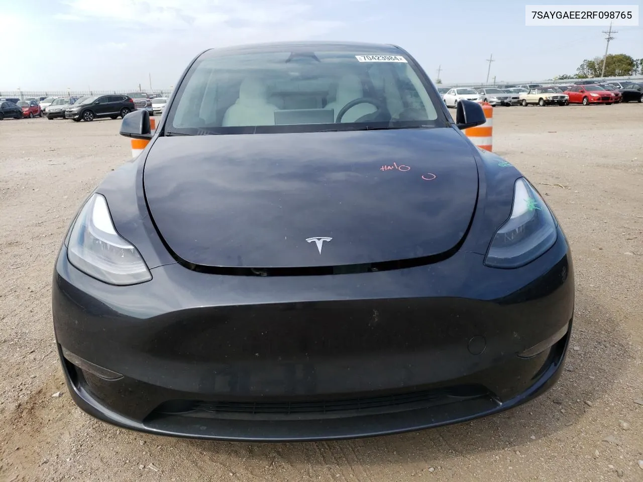 2024 Tesla Model Y VIN: 7SAYGAEE2RF098765 Lot: 70423984