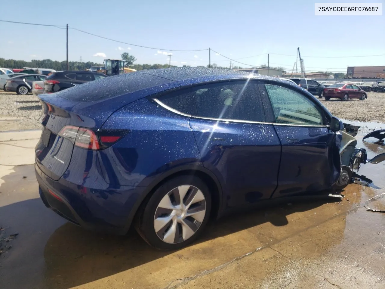 7SAYGDEE6RF076687 2024 Tesla Model Y