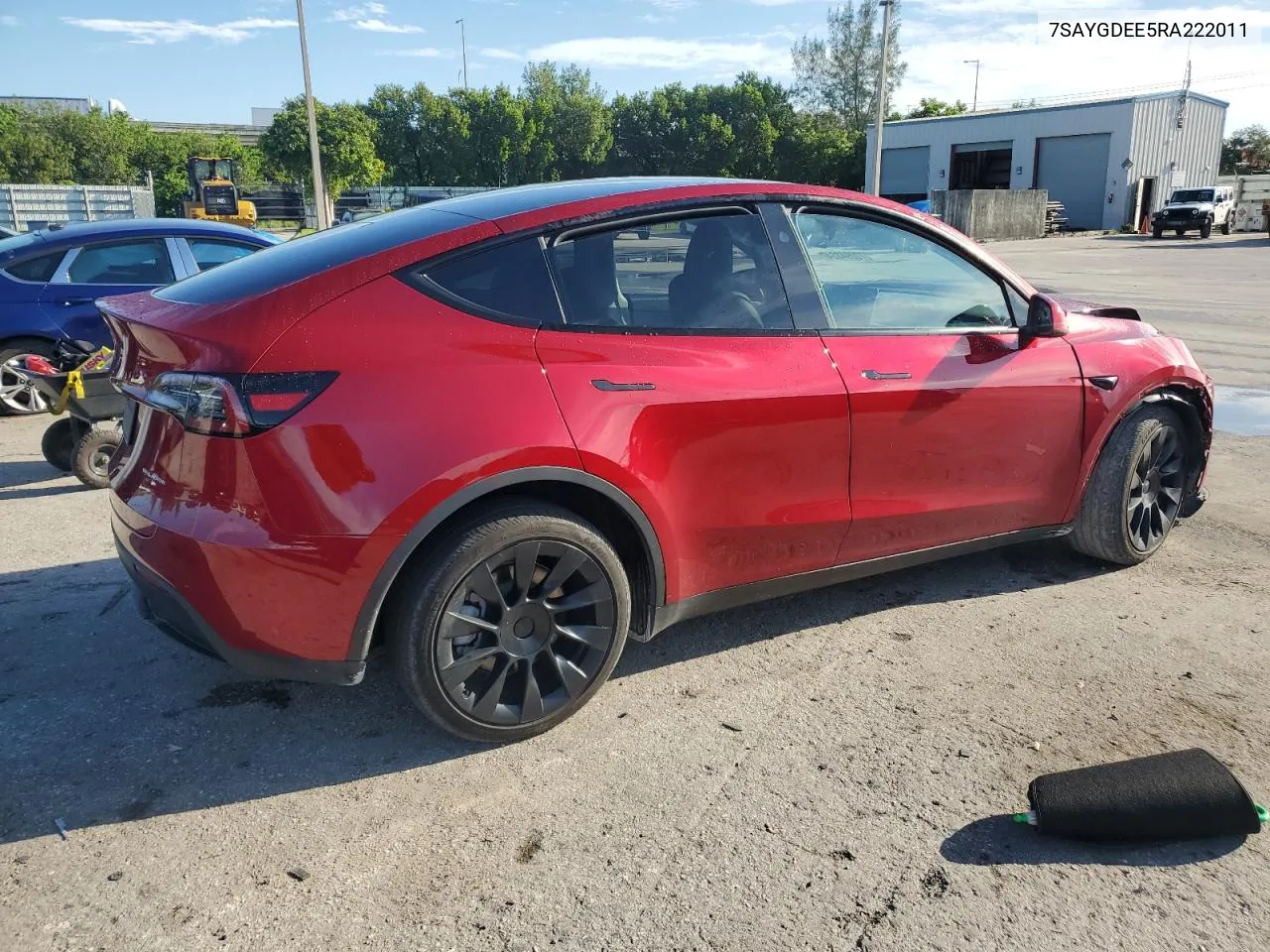 2024 Tesla Model Y VIN: 7SAYGDEE5RA222011 Lot: 72094824