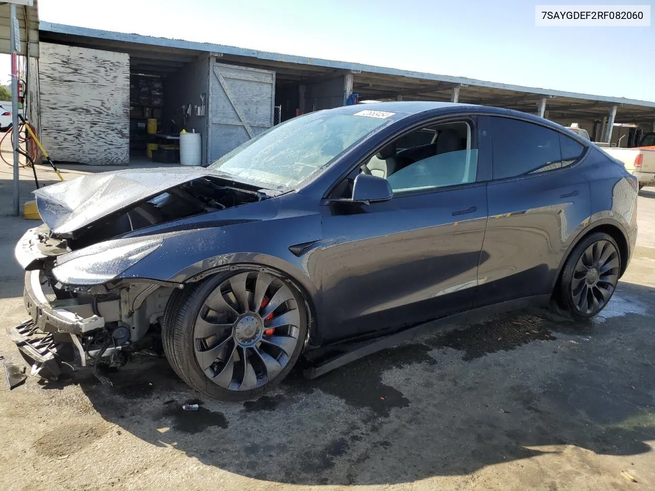 2024 Tesla Model Y VIN: 7SAYGDEF2RF082060 Lot: 72653454