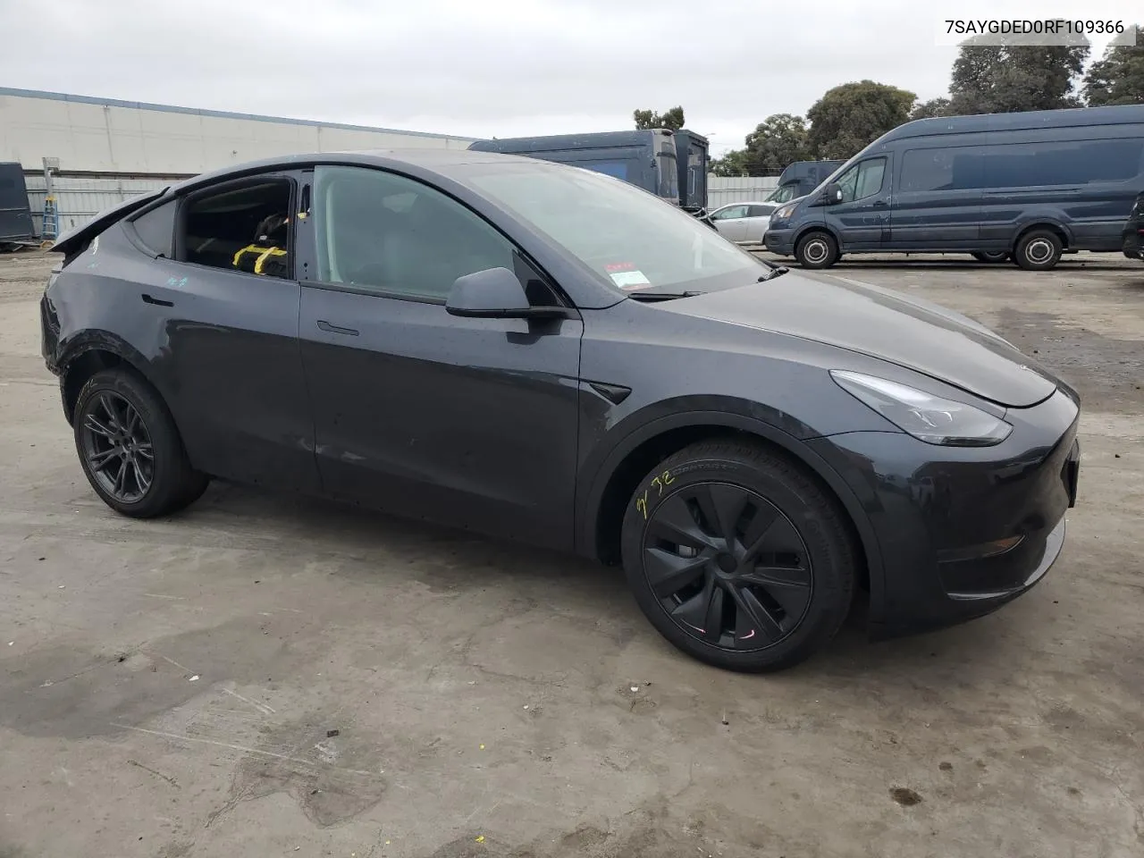 7SAYGDED0RF109366 2024 Tesla Model Y