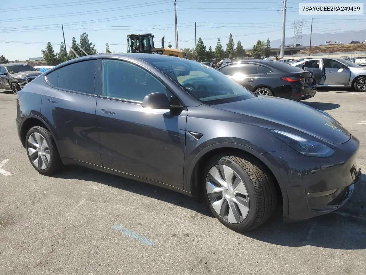 2024 Tesla Model Y VIN: 7SAYGDEE2RA249439 Lot: 73726934