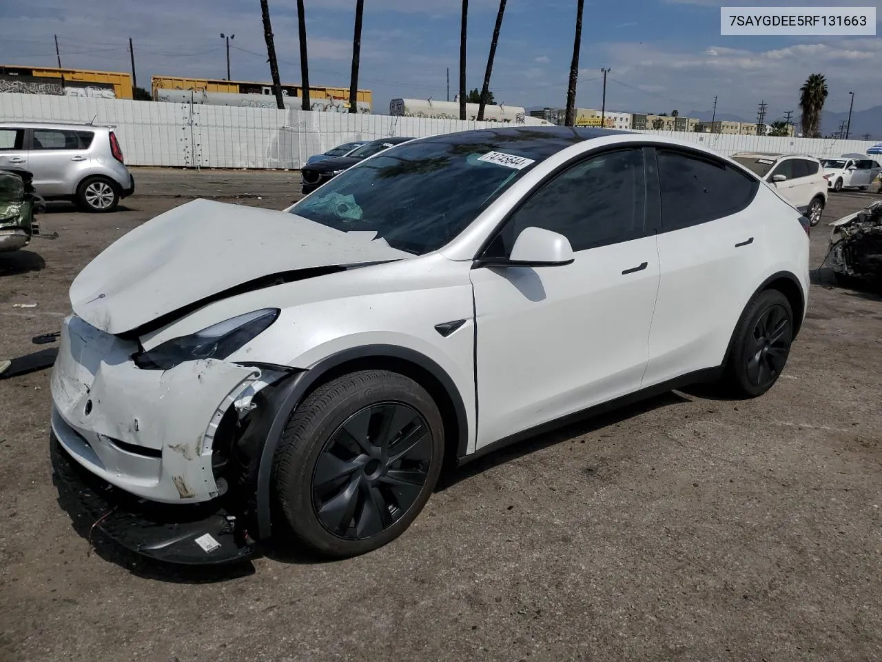 7SAYGDEE5RF131663 2024 Tesla Model Y