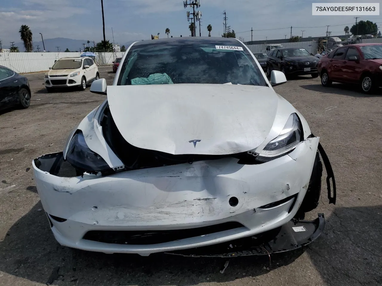 7SAYGDEE5RF131663 2024 Tesla Model Y